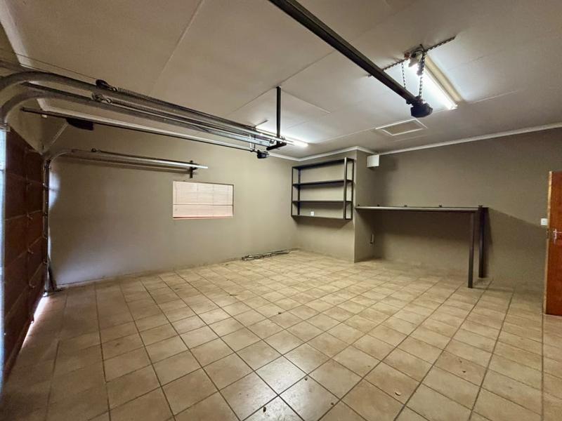 3 Bedroom Property for Sale in Langenhovenpark Free State